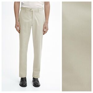 NWOT. Massimo Dutti Man Ice Tapered Ft Trousers with Buckles Detail. Size 32.